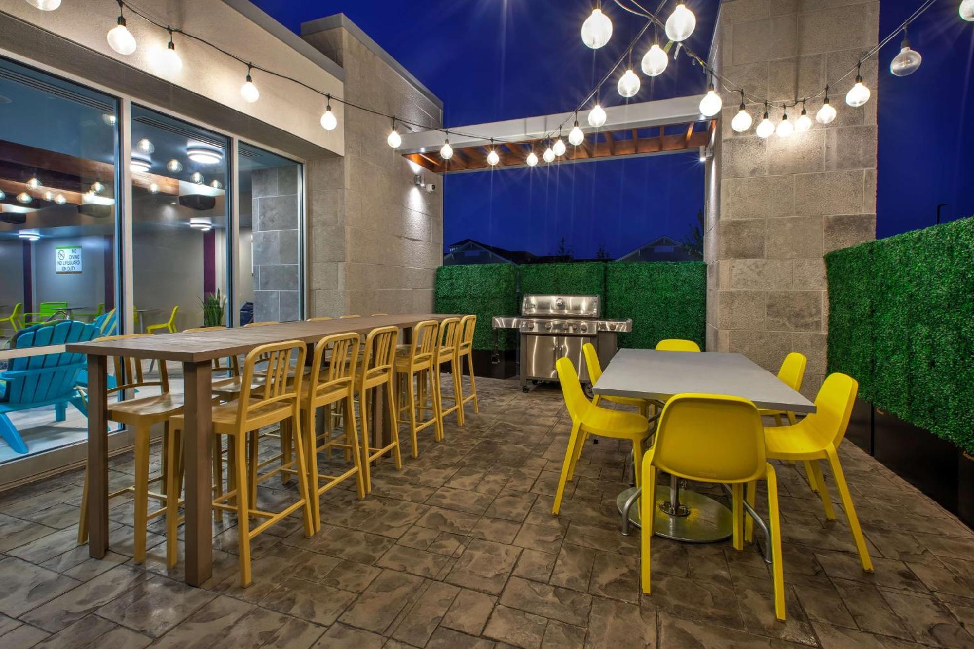 Home2 Suites By Hilton Grand Rapids South Byron Center Екстериор снимка