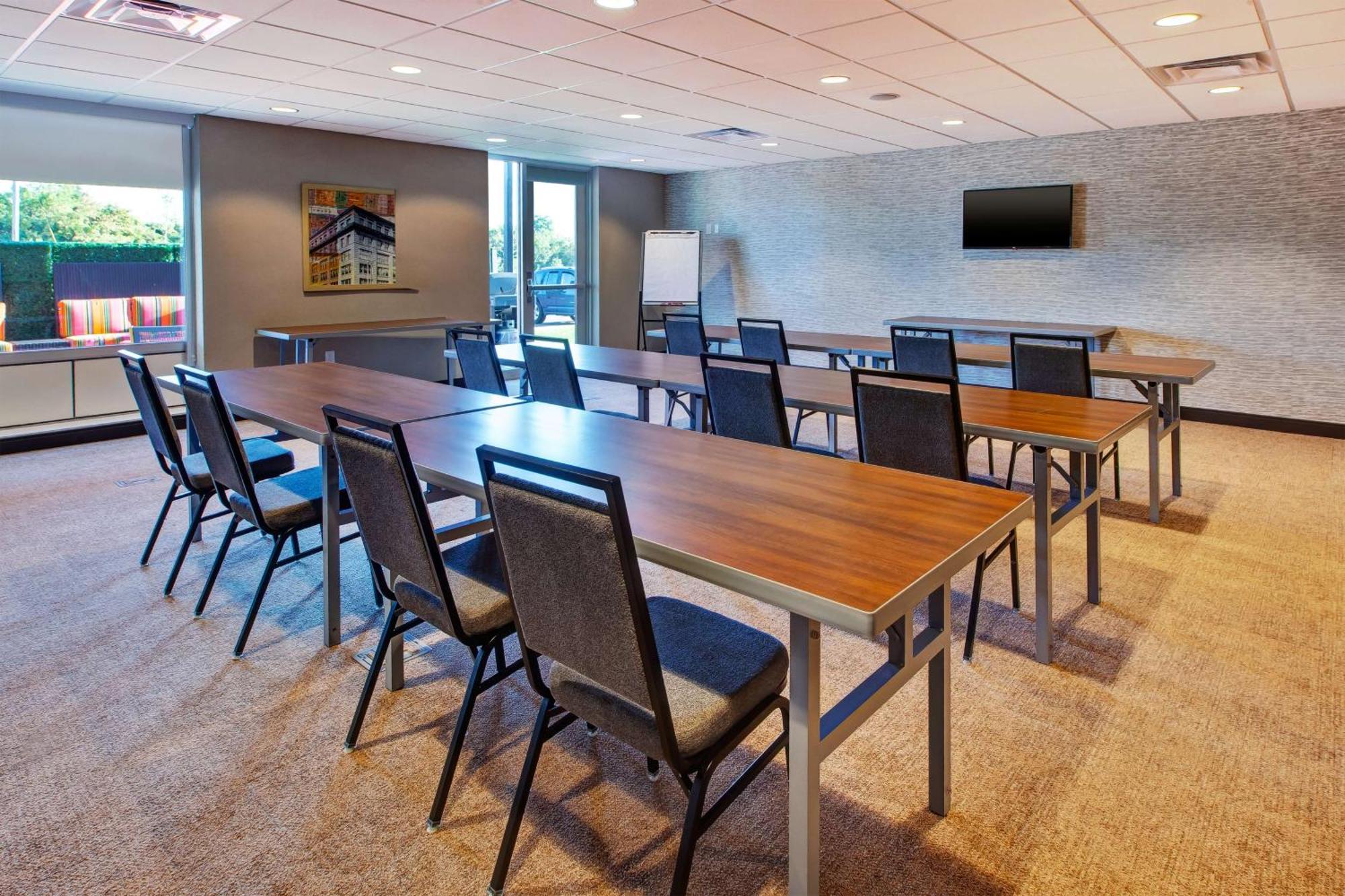 Home2 Suites By Hilton Grand Rapids South Byron Center Екстериор снимка